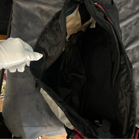 Vintage LL BEAN Messenger & Computer Bag Gently Used Black and Red - Picture 7 of 13